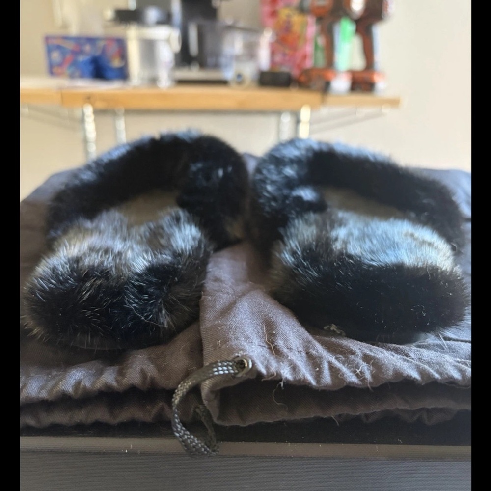Saint Laurent Black Fur Women's Slippers - Picture 3 of 5